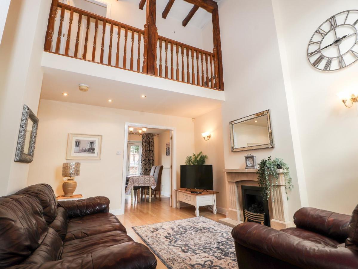 45 Benton Chester Exterior foto